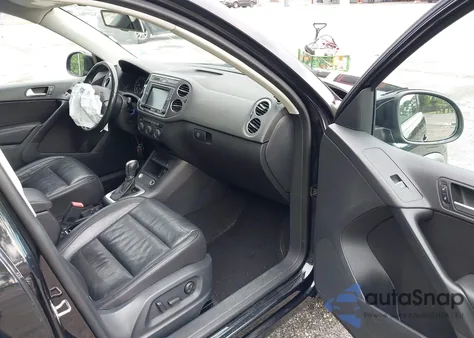 2017 Volkswagen Tiguan 2.0T Sport z USA, uszkodzony, nr VIN WVGTV7AX3HW508714